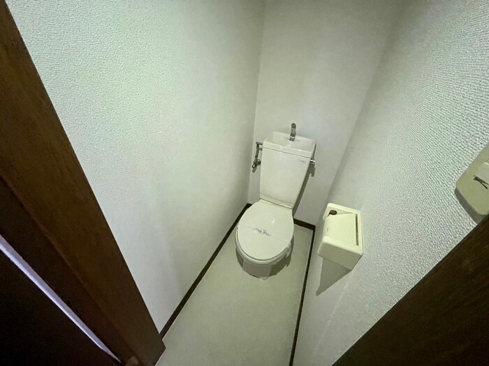 物件内観写真10　(トイレ)