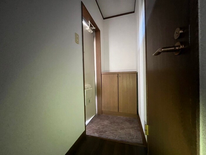 物件内観写真15　(玄関)