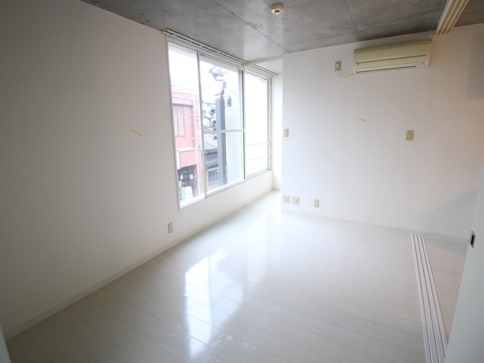 物件内観写真6　(居室)