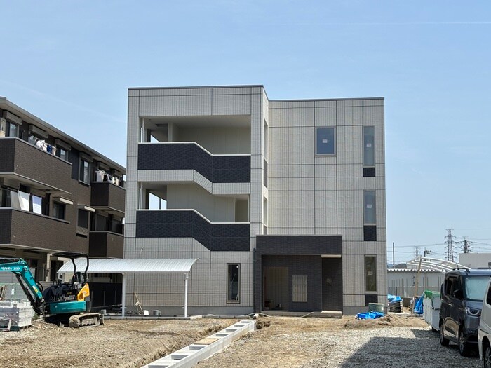 物件外観写真2　(外観写真)