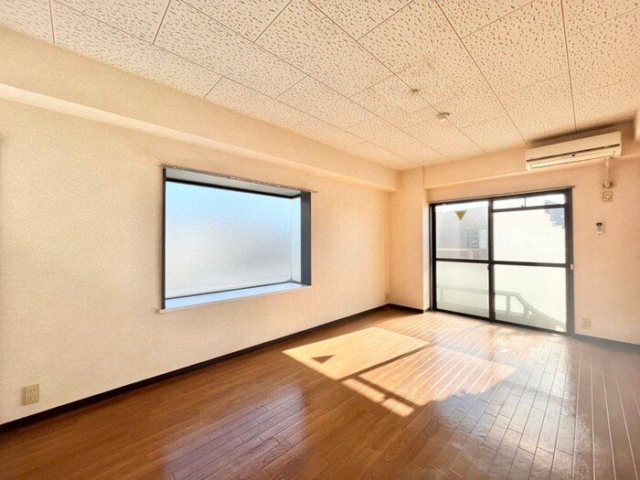 物件内観写真10　(居室)