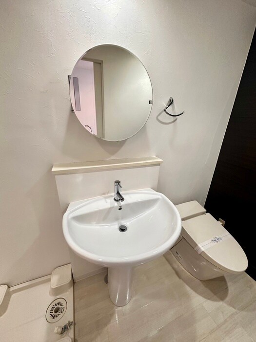 物件内観写真11　(洗面)