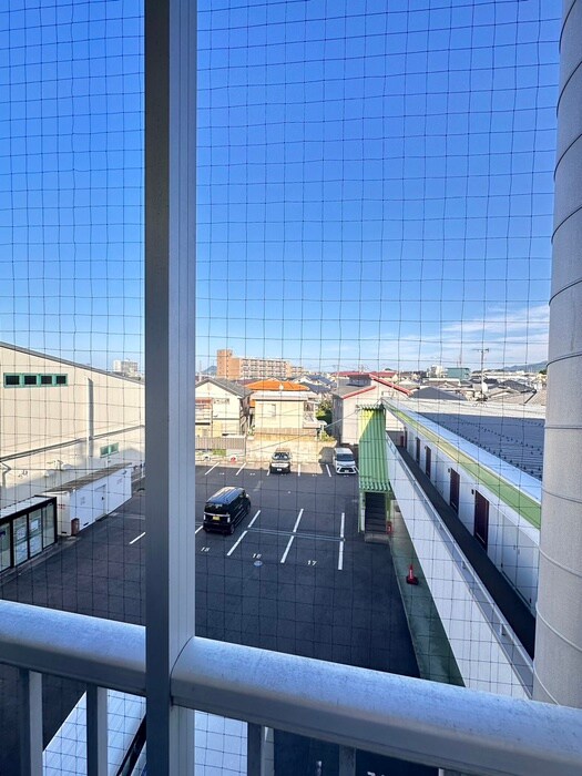 物件内観写真22　(室内からの展望)