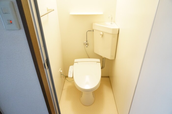 物件内観写真14　(トイレ)