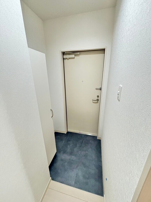 物件内観写真14　(玄関)