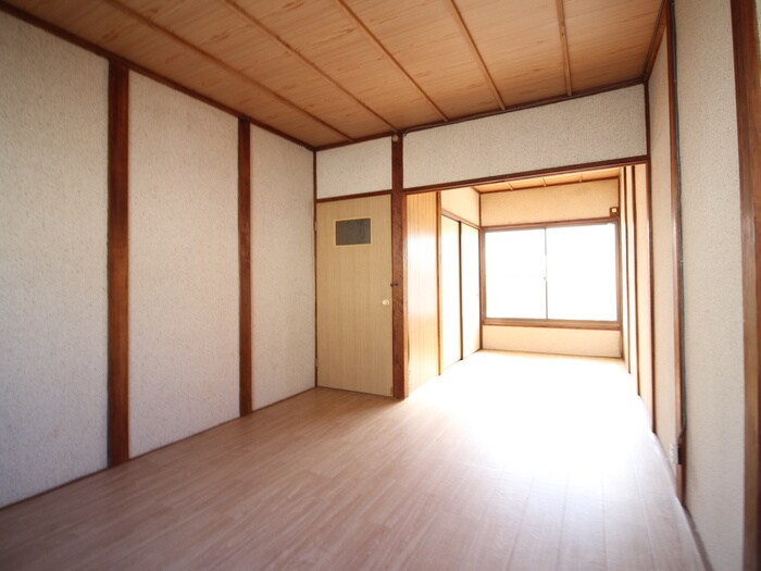 物件内観写真5　(居室)