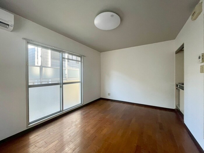 物件内観写真8　(居室)