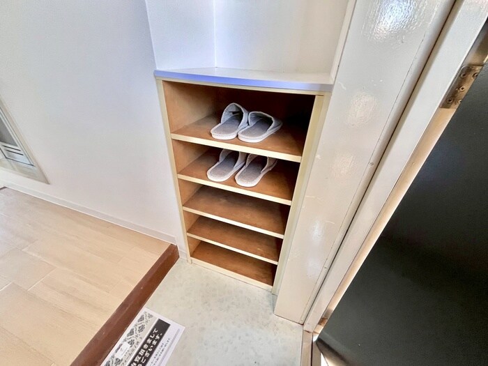 物件内観写真15　(靴箱)
