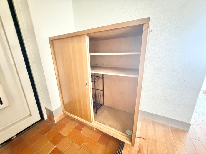 物件内観写真12　(靴箱)