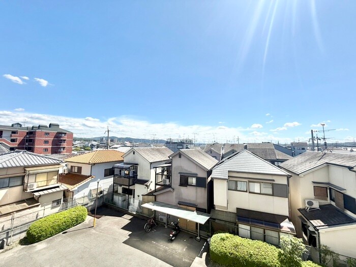 物件内観写真15　(室内からの展望)