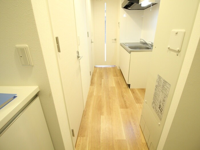物件内観写真12　(廊下)