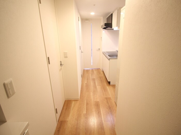物件内観写真17　(廊下)