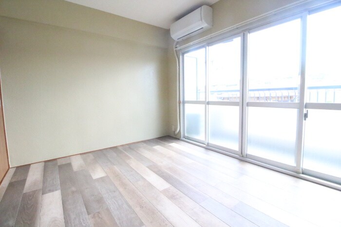 物件内観写真6　(居室)