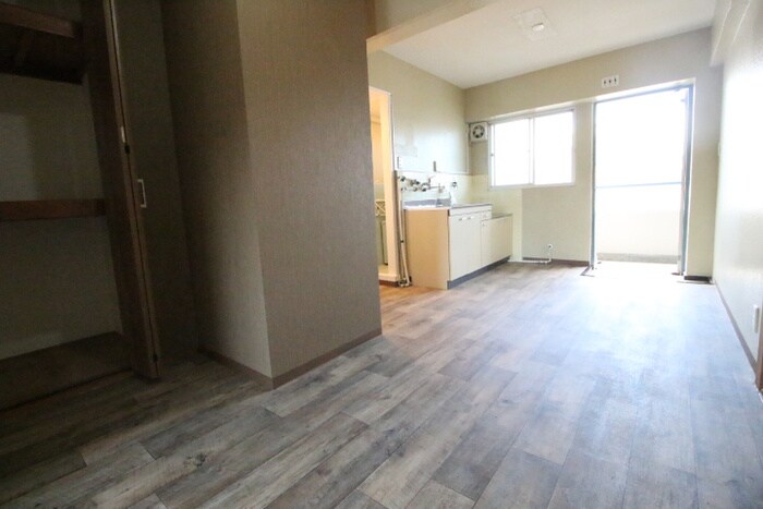 物件内観写真9　(居室)