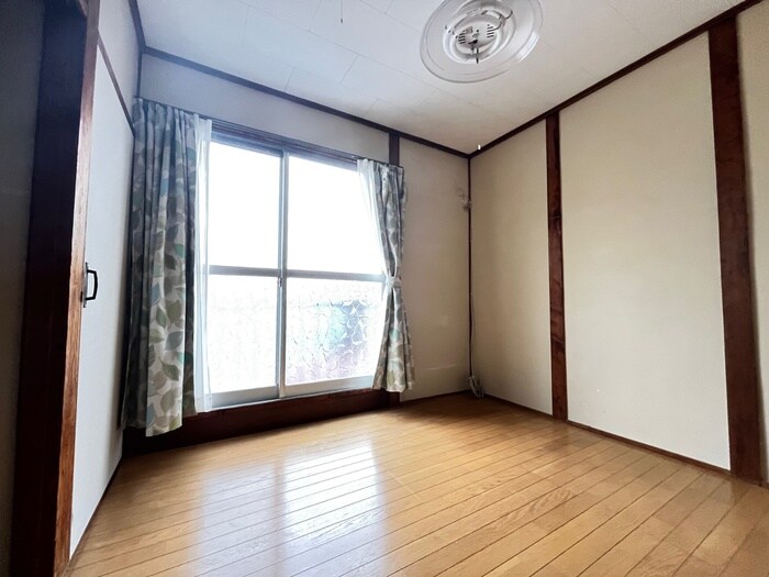 物件内観写真15　(居室)