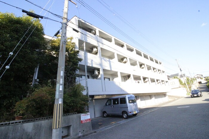 物件外観写真2　(外観写真)