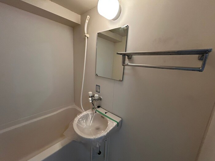 物件内観写真12　(洗面)