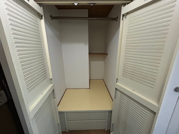 物件内観写真13　(収納)