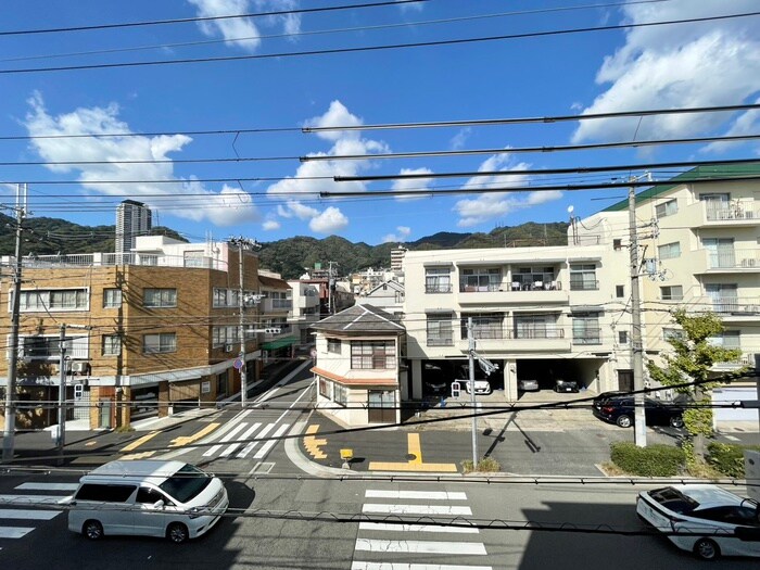 物件内観写真17　(室内からの展望)