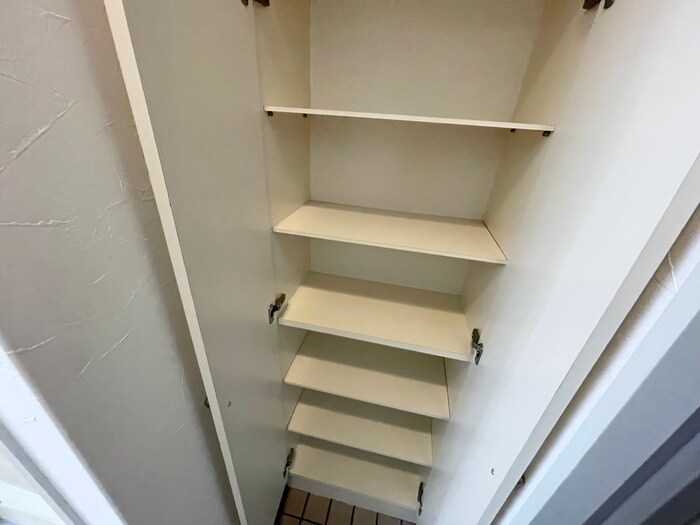 物件内観写真18　(靴箱)
