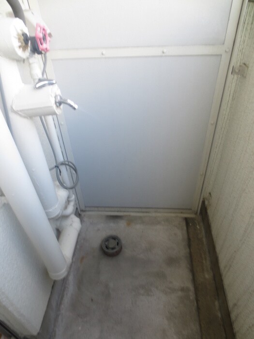 物件内観写真15　(洗濯機置場)