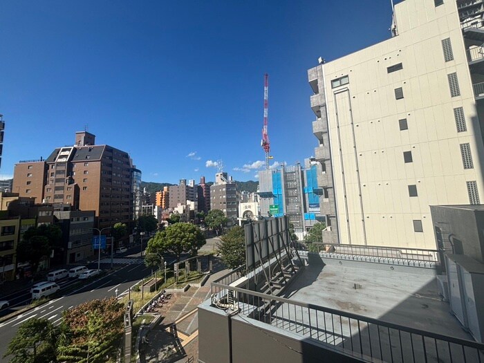 物件内観写真16　(室内からの展望)