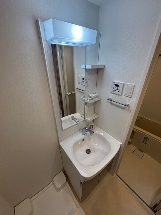 物件内観写真9　(洗面)