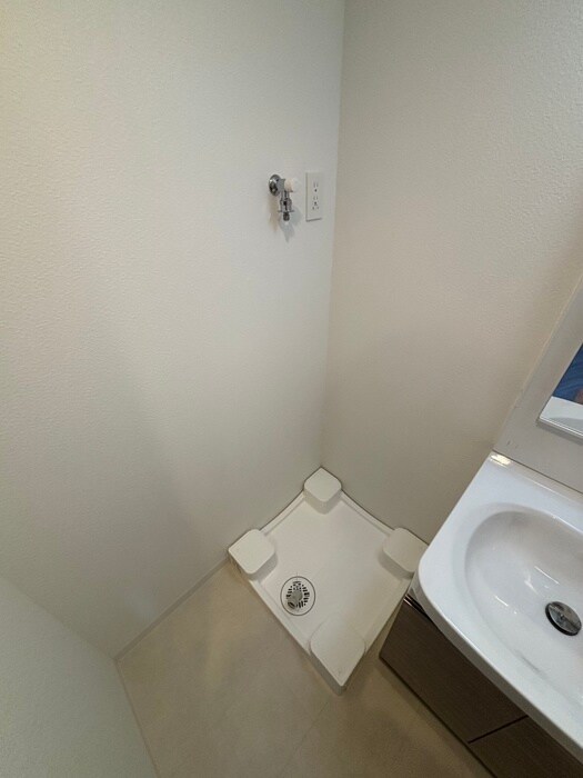 物件内観写真11　(洗濯機置場)