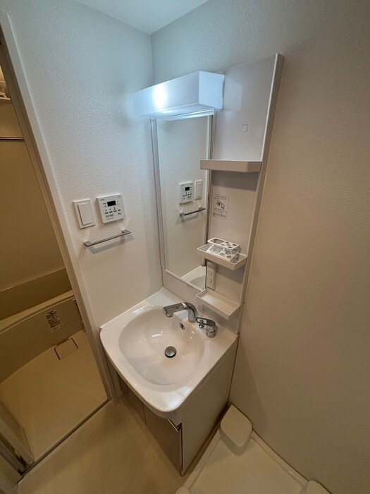 物件内観写真12　(洗面)