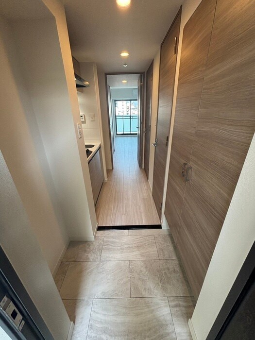 物件内観写真17　(玄関)