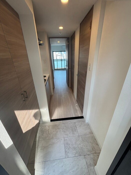 物件内観写真17　(玄関)