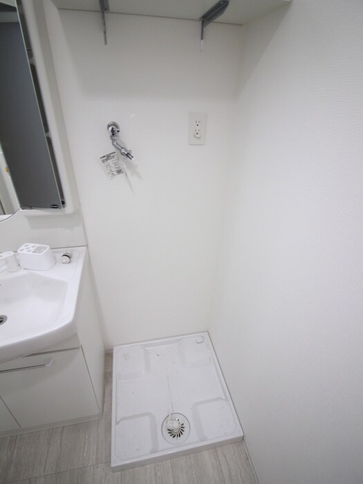 物件内観写真15　(洗濯機置場)