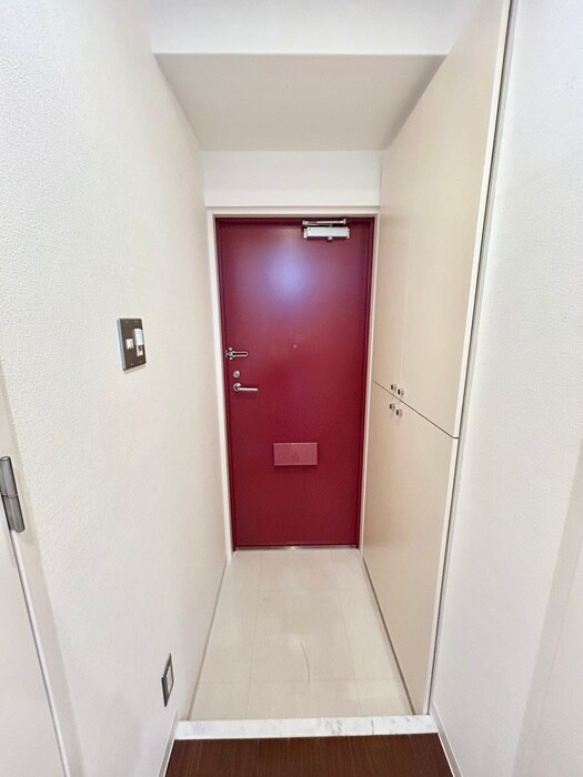 物件内観写真12　(玄関)