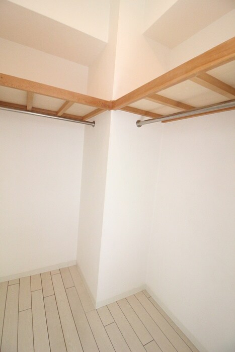 物件内観写真13　(収納)