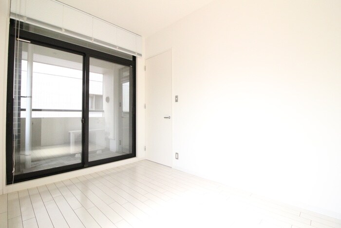 物件内観写真17　(居室)