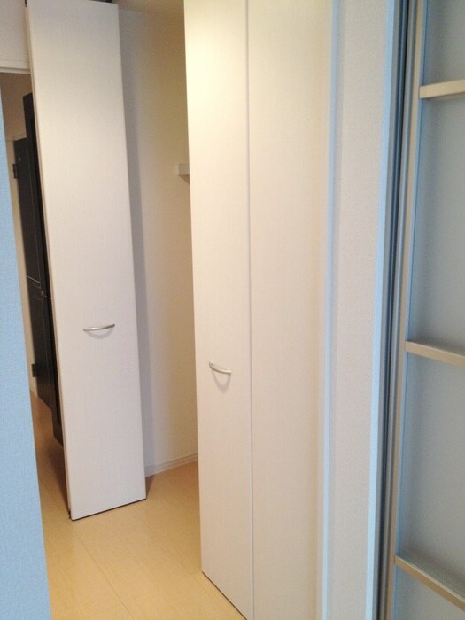 物件内観写真15　(収納)