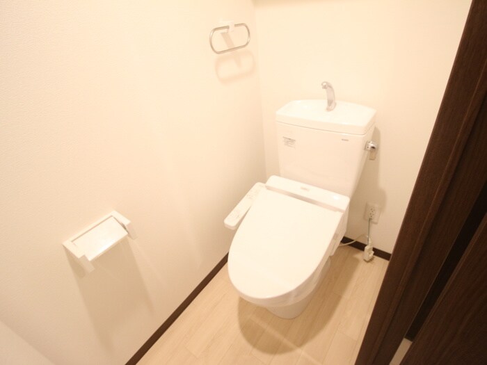 物件内観写真12　(トイレ)