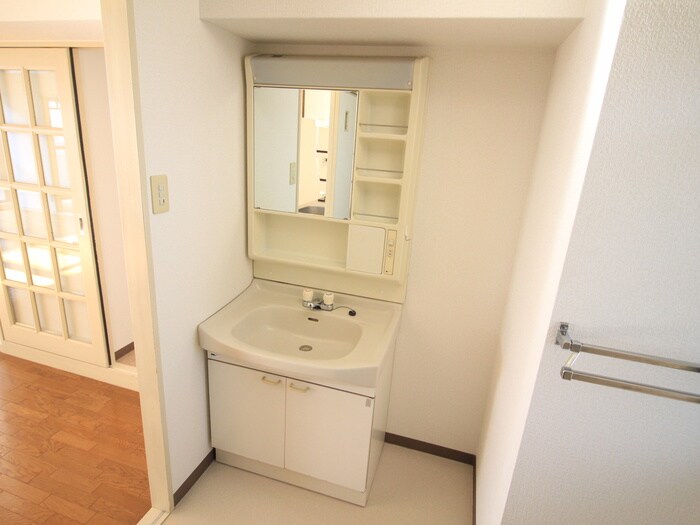 物件内観写真10　(洗面)