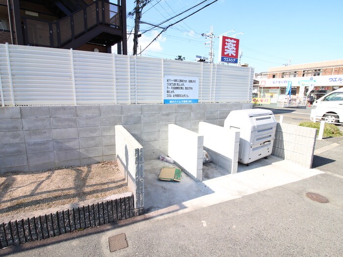 物件外観写真6　(建物設備)