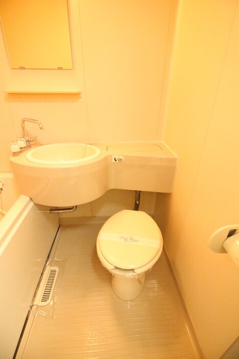 物件内観写真13　(トイレ)