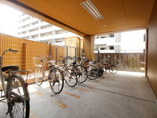 駐輪場