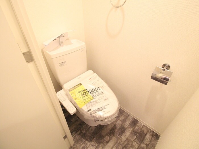 物件内観写真10　(トイレ)