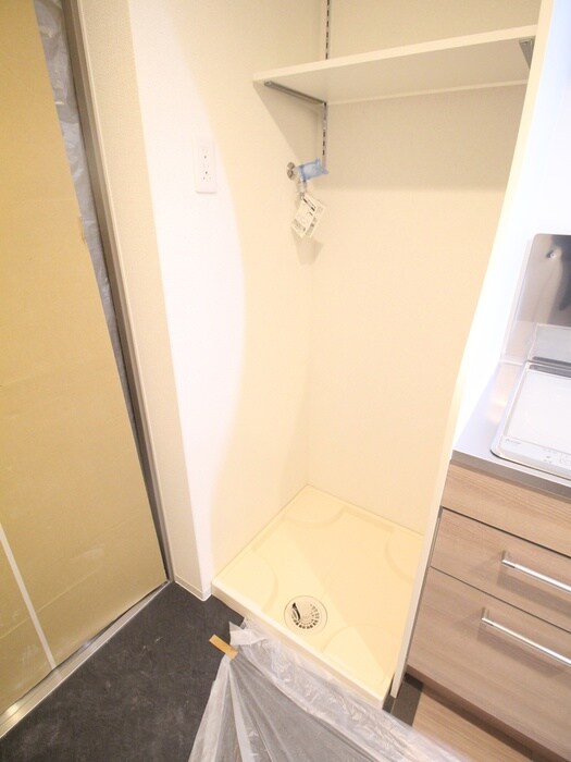 物件内観写真17　(洗濯機置場)