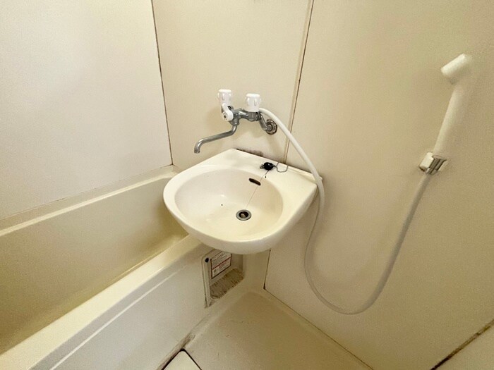 物件内観写真11　(洗面)