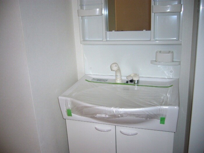 物件内観写真8　(洗面)