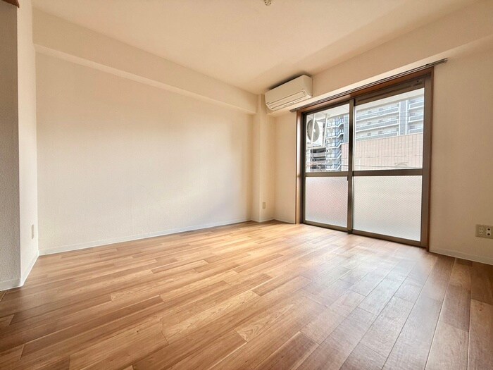 物件内観写真10　(居室)