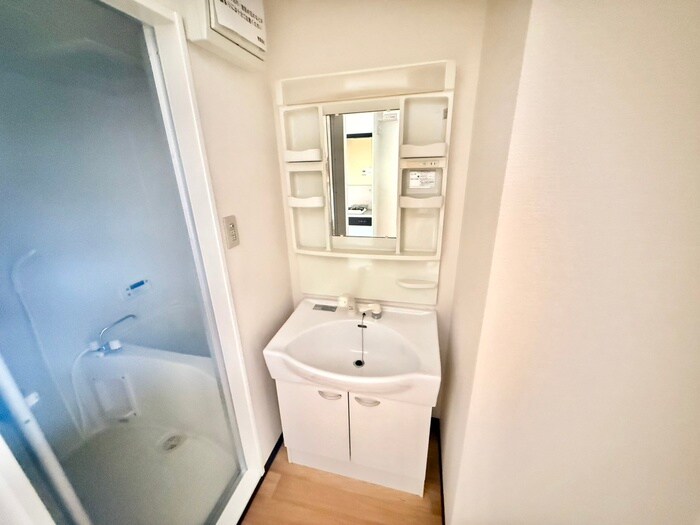 物件内観写真15　(洗面)