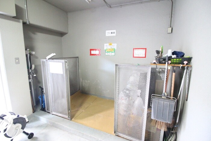 物件外観写真4　(建物設備)