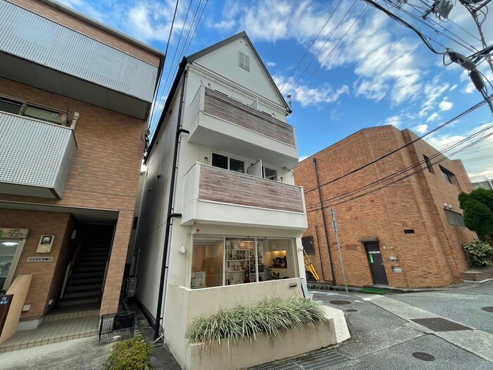 物件外観写真3　(外観写真)