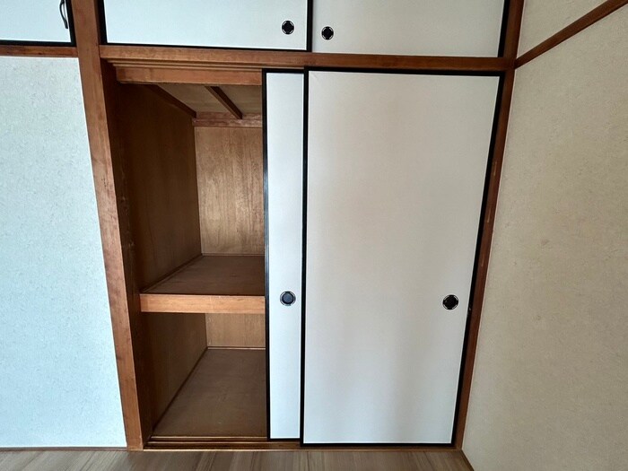 物件内観写真16　(収納)